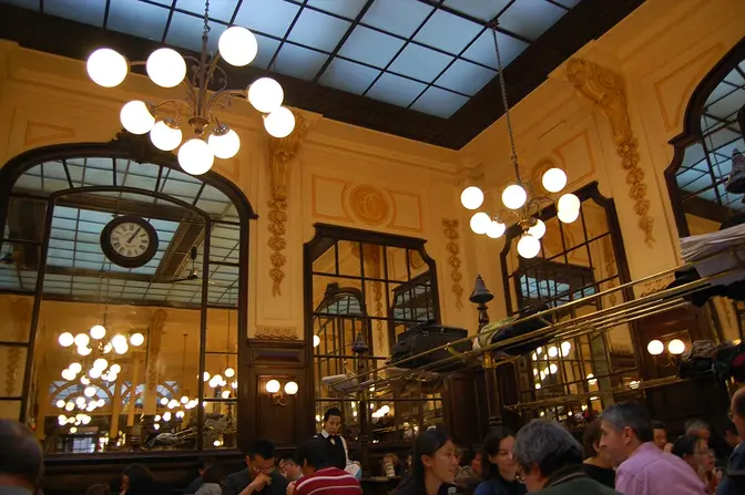 Bouillon Chartier, a mythical restaurant