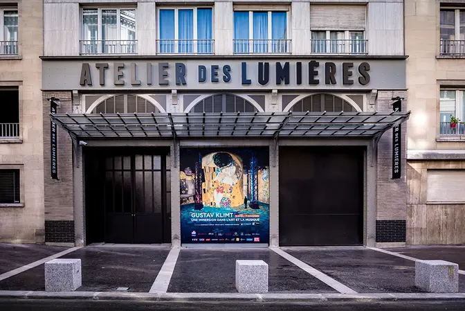 Atelier des LumiÃ¨res in Paris